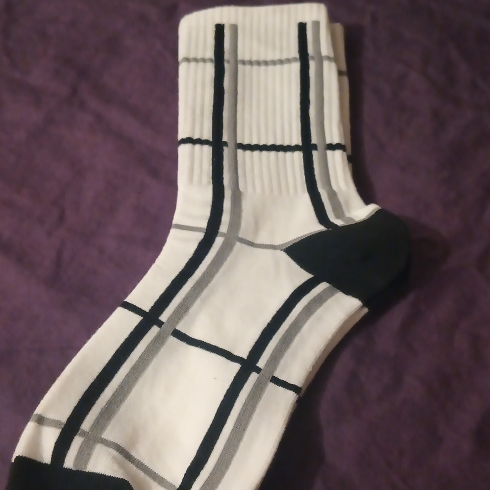 Ladies thick black and what socks